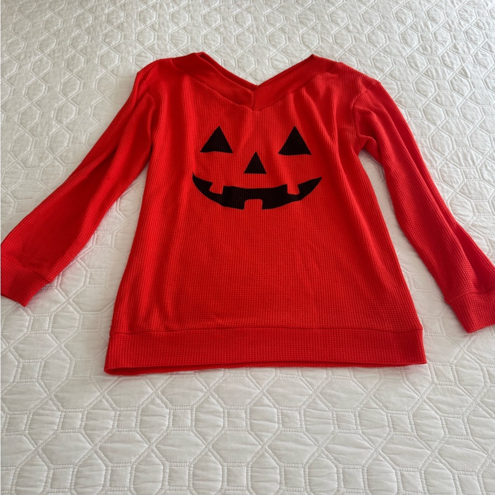 Women’s Halloween top
